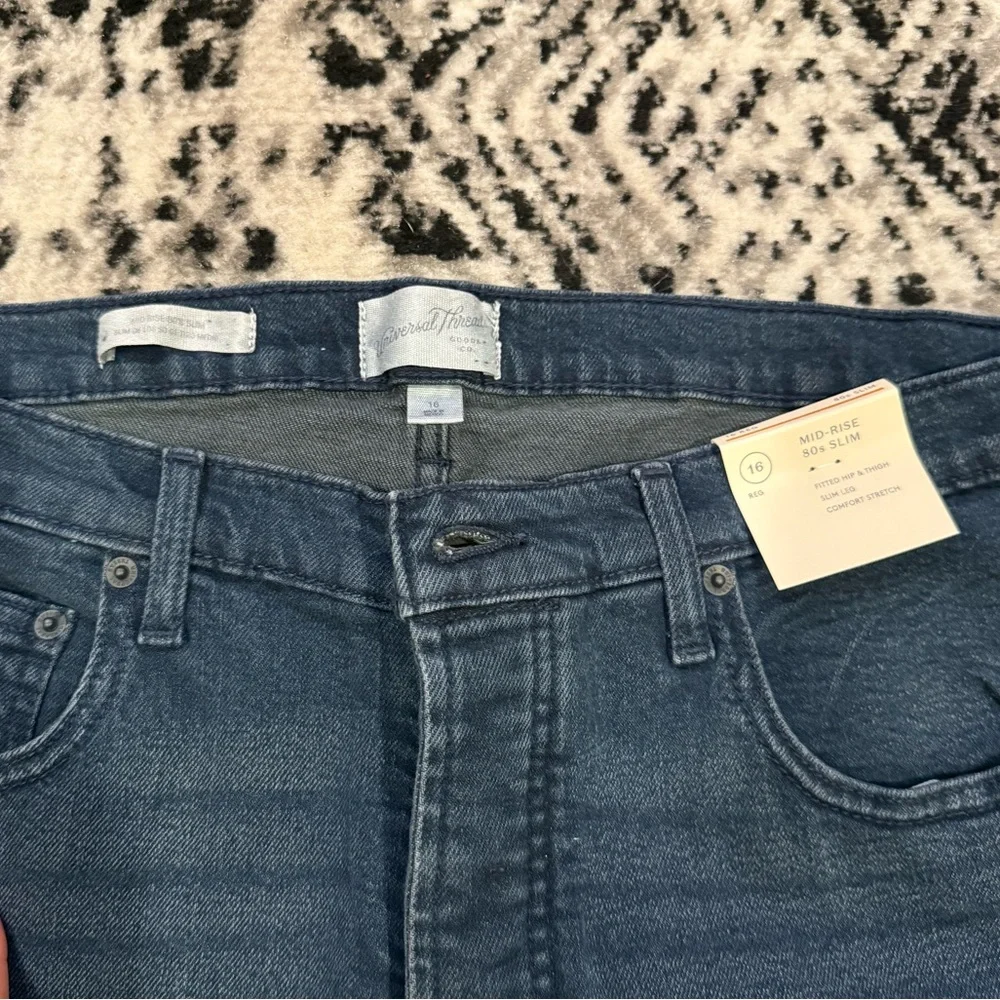 NWT Women's Mid-Rise 80's Slim Fit Jeans - Universal Thread™ Dark Wash 16